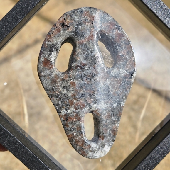 Scream Mask Carving-Yooperlite Crystal - Picture 2 of 3